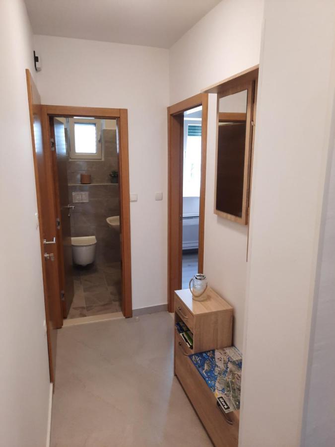 Apartman Laura M Vodice Extérieur photo