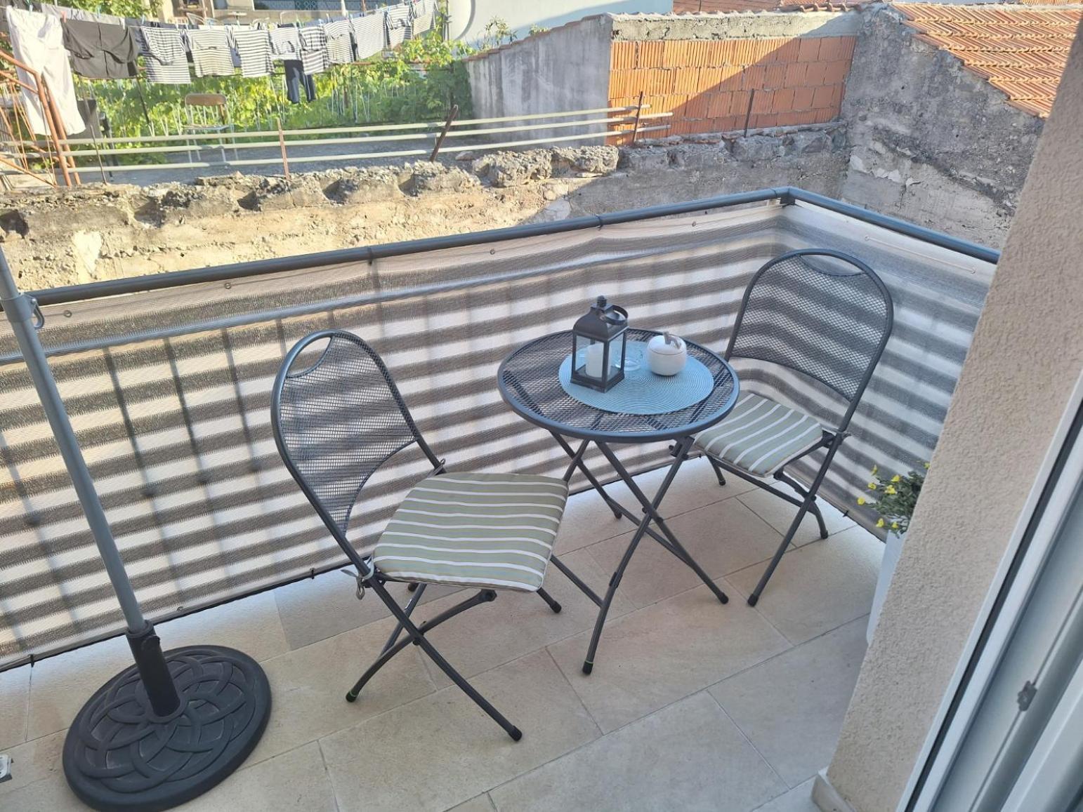 Apartman Laura M Vodice Extérieur photo