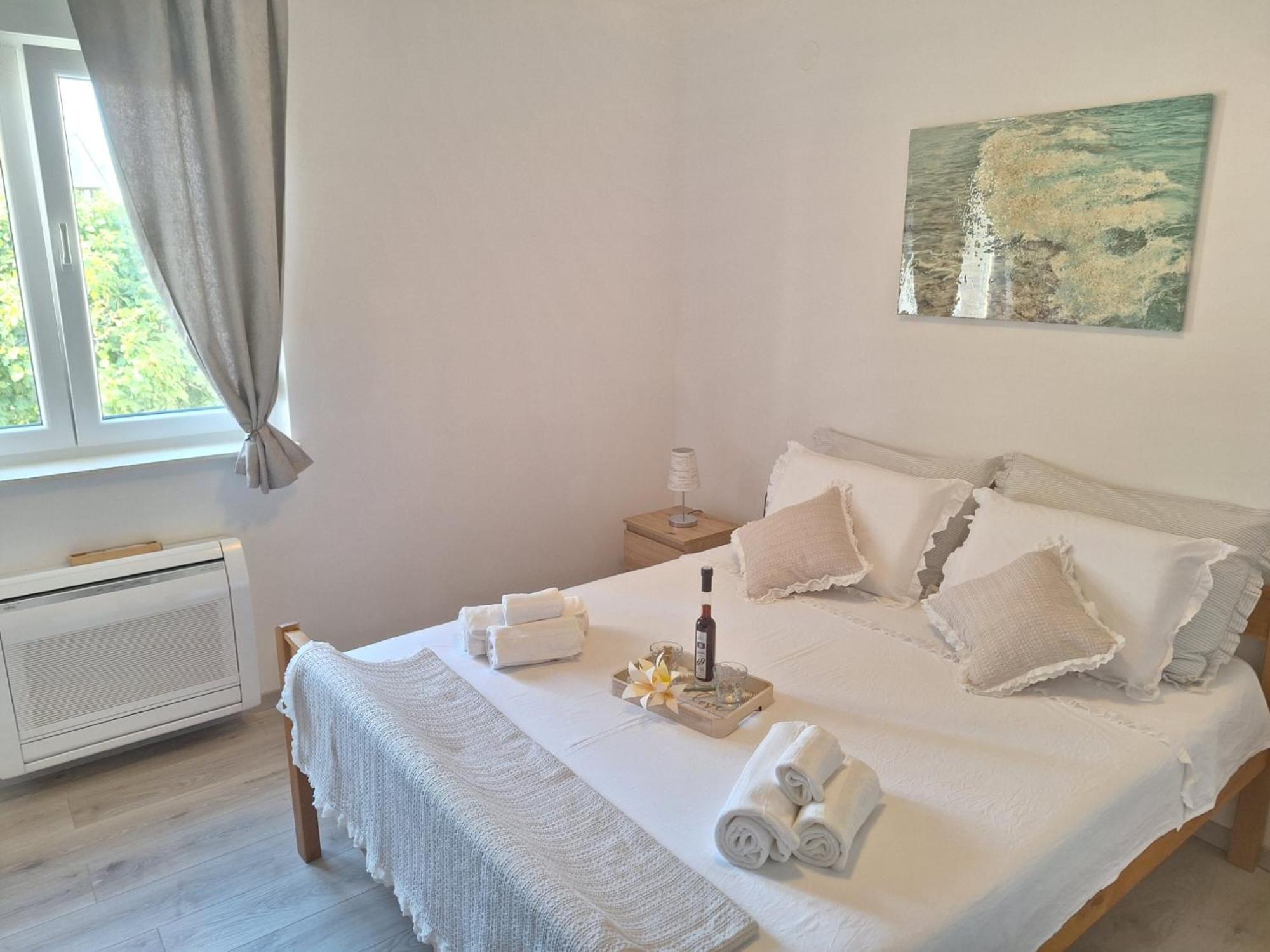 Apartman Laura M Vodice Extérieur photo